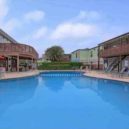 Beautiful/Spacious 2 Bedroom Houston Near Galleria Dış mekan fotoğraf